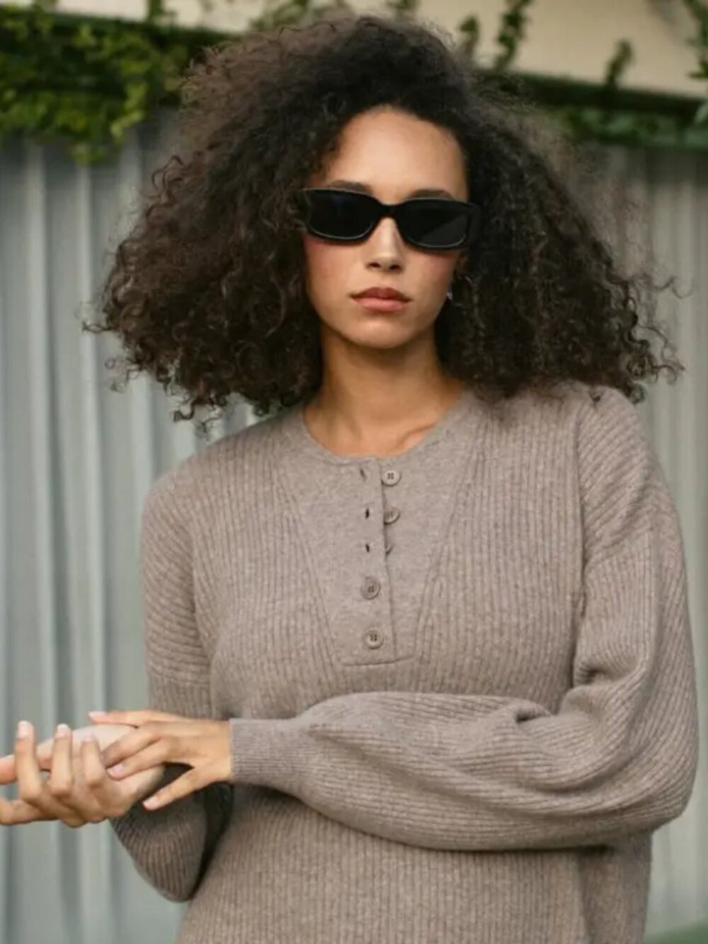 Nadaam Recycled Cashmere Ribbed Henley Sweater, Small